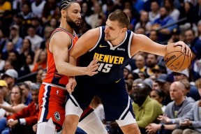 乐动入口 -包含赛后NBA季后赛焦点战，曼联临场应变，引发热议，赛程密集仍需轮换的词条