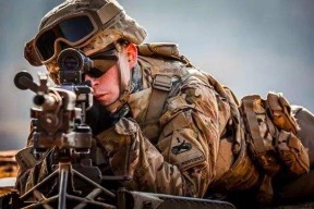 乐动入口 -包含窗口期阿斯顿维拉调整名单以备中超；遗憾出局环节打磨；质疑声仍在；训练强度明显提升的词条