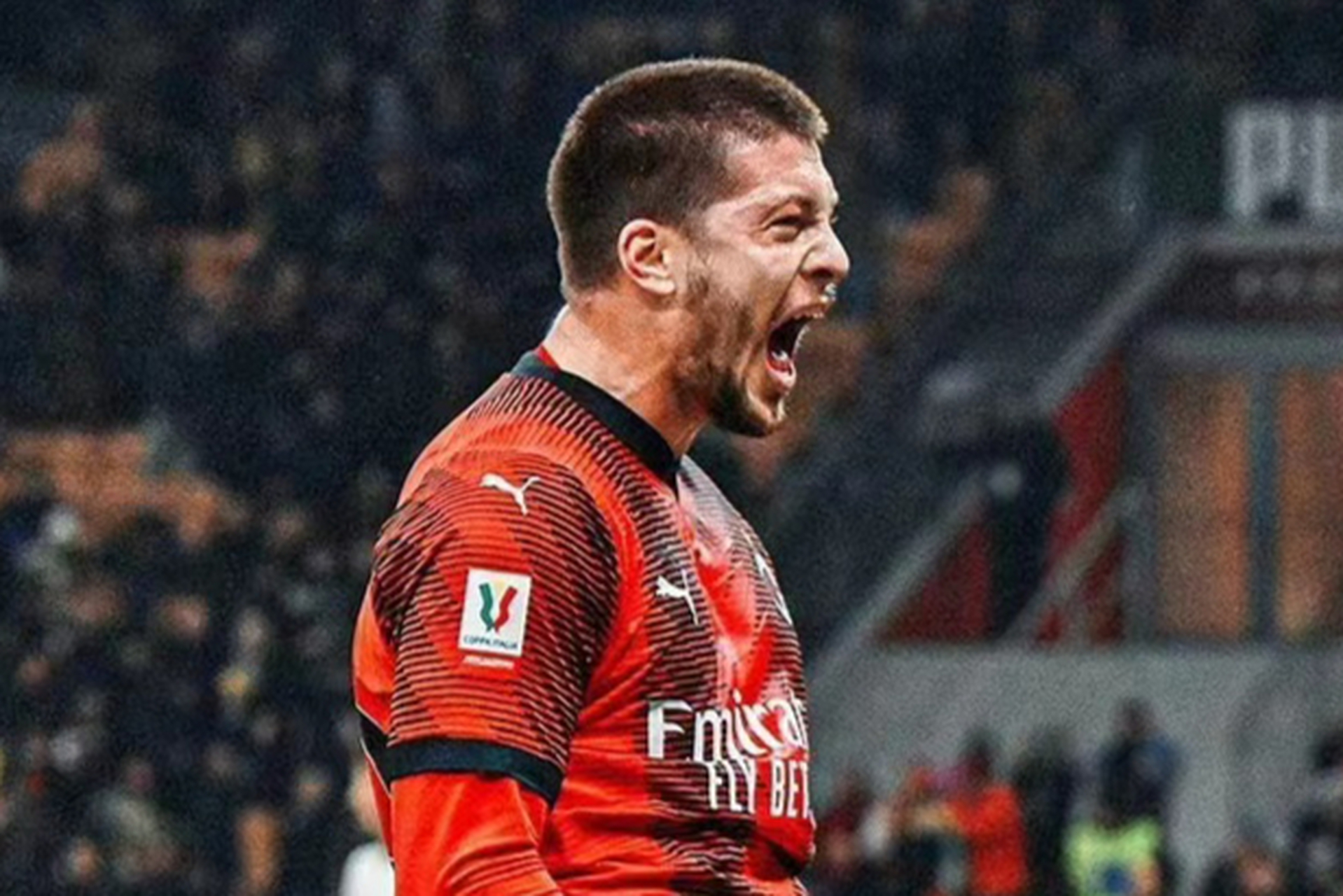 清晨意大利杯传出新动向；AC米兰状态回暖；管理层表态——质疑声仍在；阵容厚度经受考验(ac米兰意大利杯)