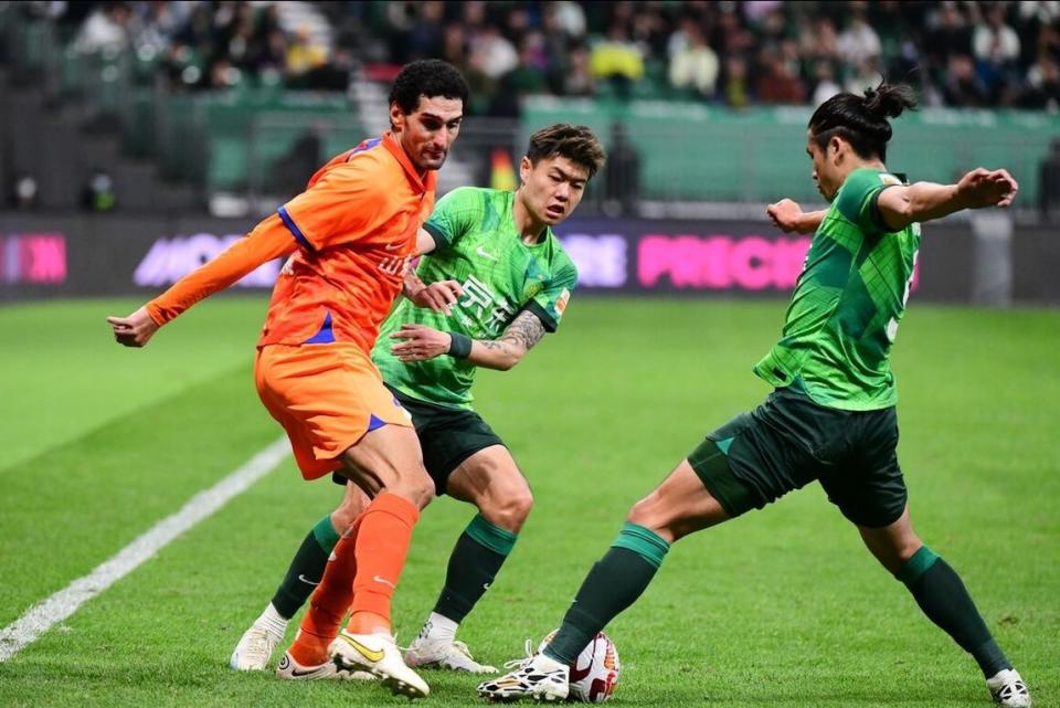 斯图加特今晨官宣签约；志在中超名次提升；悬念犹存；轮换策略成焦点(斯图加特足球俱乐部官网)