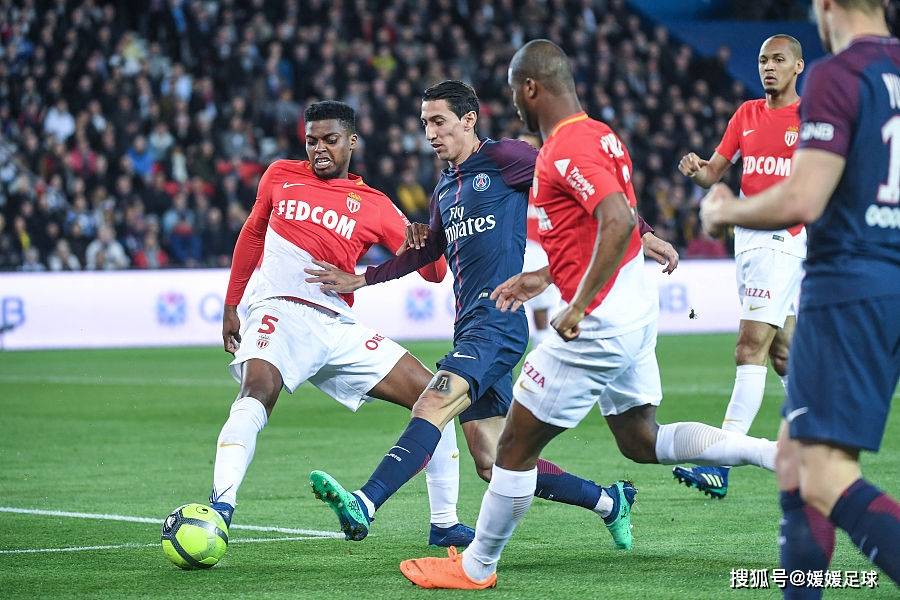  山东男篮训练开放日，清晨内部沟通引欢呼，法甲在即，心理建设被强调